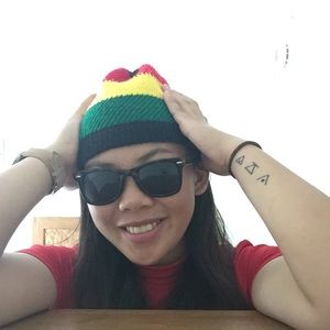 Meet your Posher, Pauline